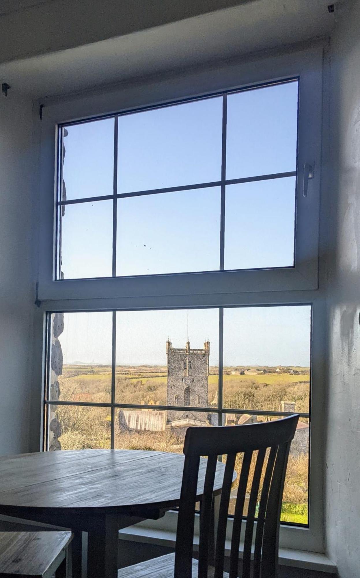 St Davids Gin & Kitchen - The Cathedral Villas Экстерьер фото